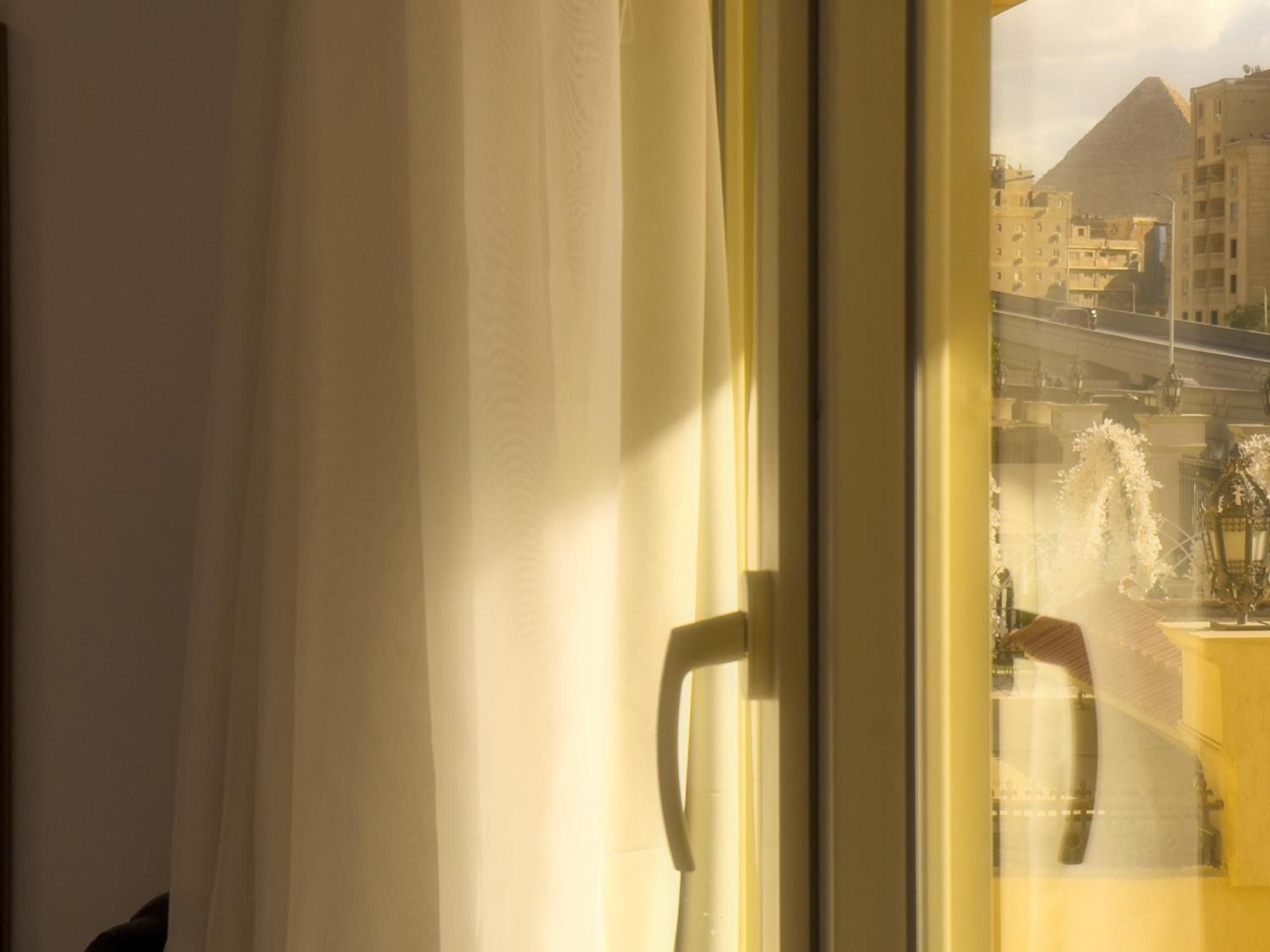 Royal Crown Hotel Giza Pyramids View Kafret el-Gabal Exterior foto